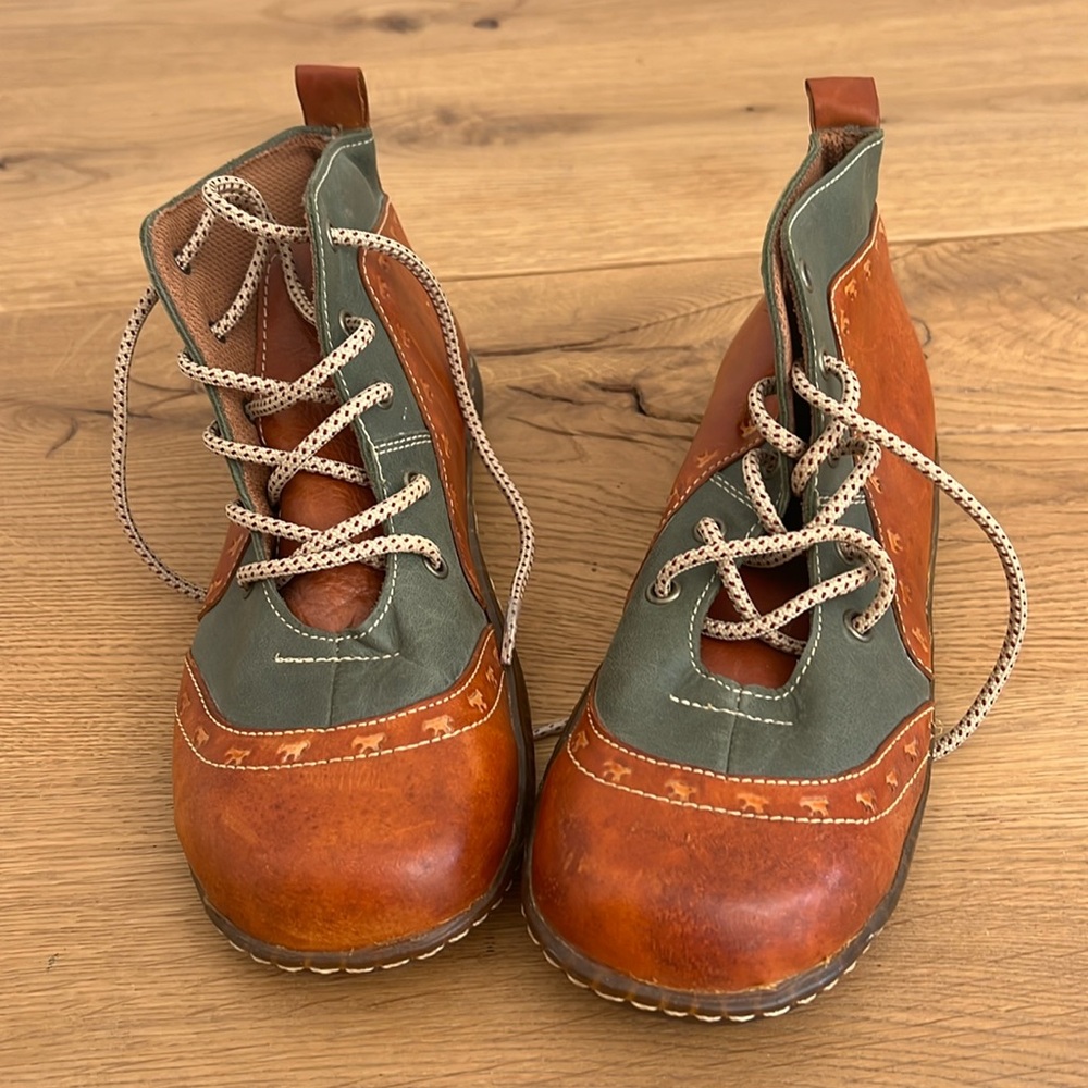Gorgeous Handmade leather ankle boots from Chile size 38, US Size 8, Never W…